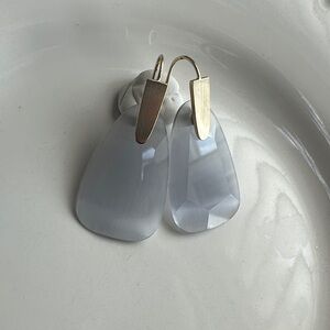 Kendra Scott, gray dangle earrings
